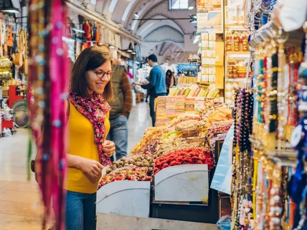 Istanbul Shopping & Old City Walking Tour (4 Hours)