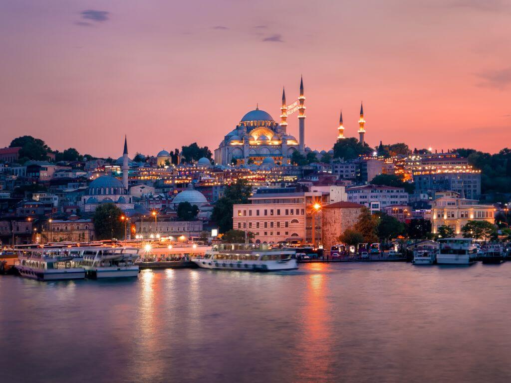  Istanbul by Night: Illuminated Walking Tour