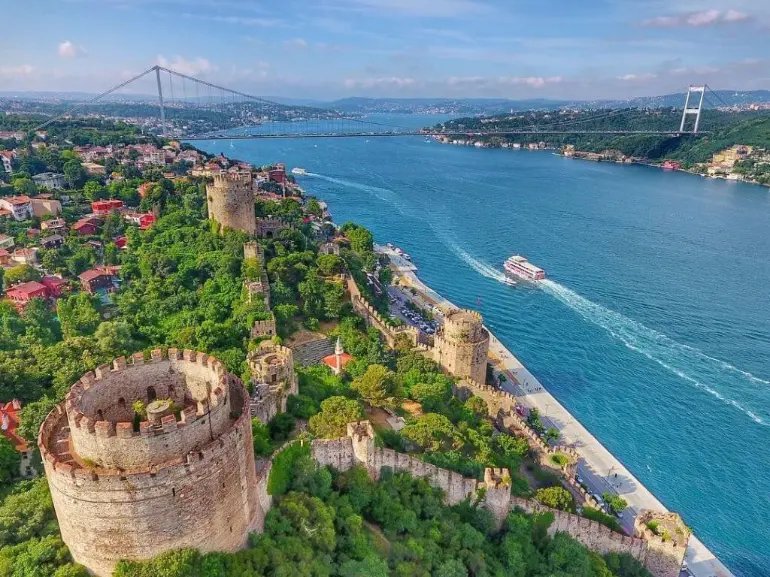 Fast-Track Rumeli Fortress Visit with Audio Guide