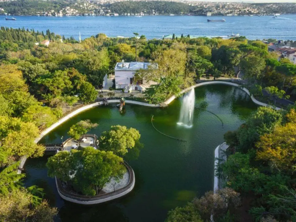 Yildiz Palace & Park Skip-the-Line Entry with Audio Guide