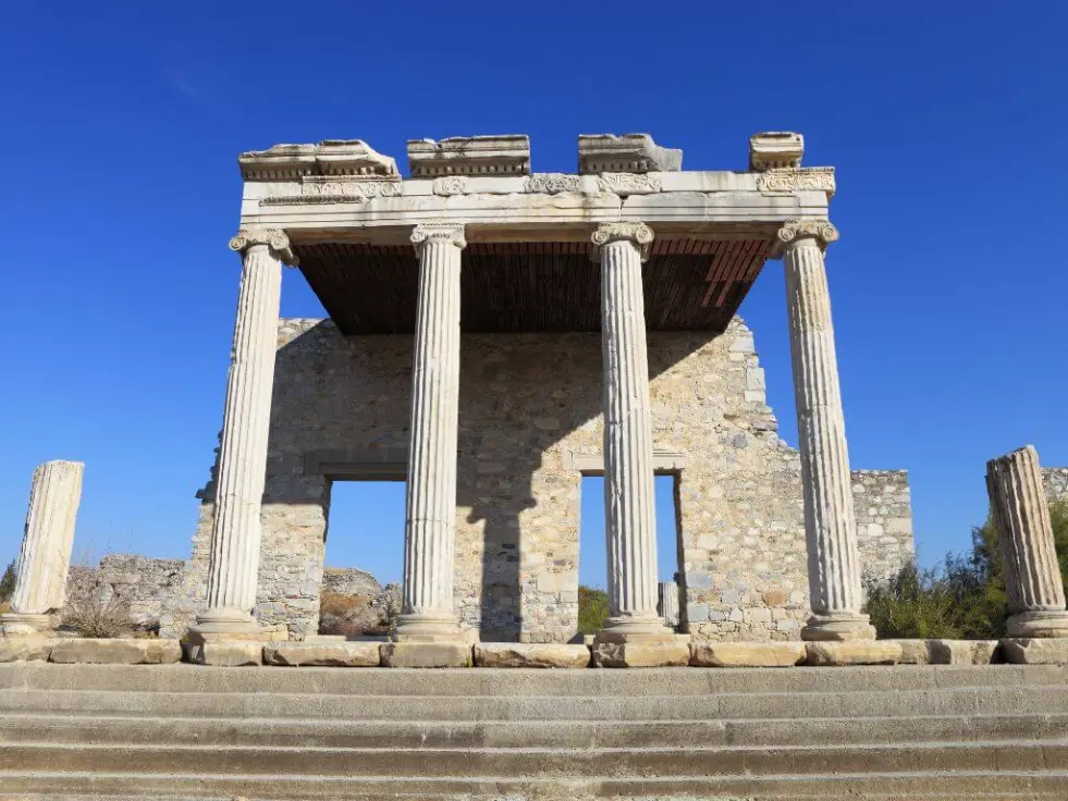 Legends of the Aegean: Private Tour to Didyma, Priene and Miletus