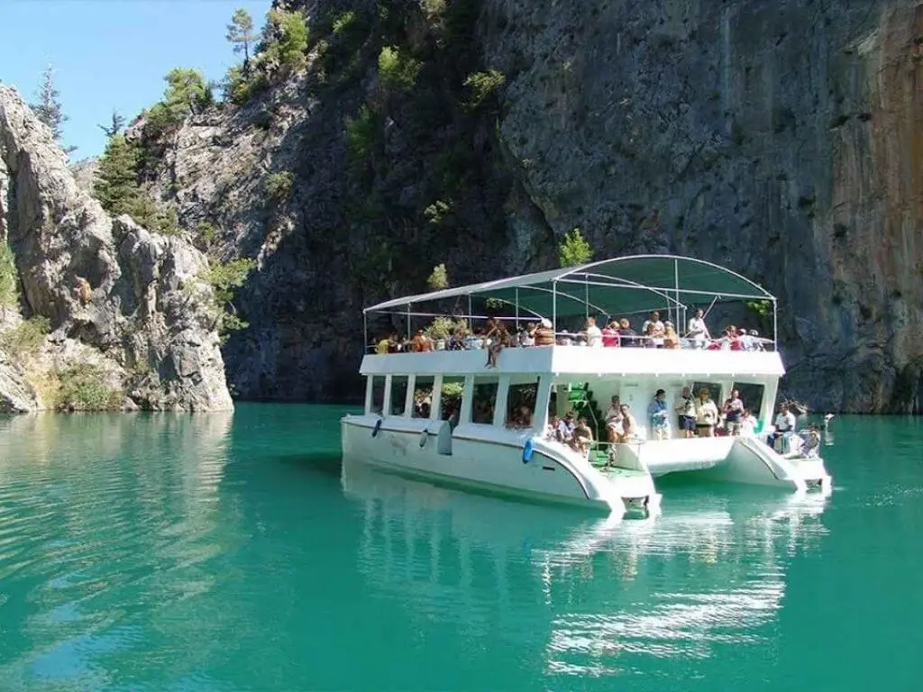 Emerald Escape: Green Canyon Cruise with Lunch from Antalya