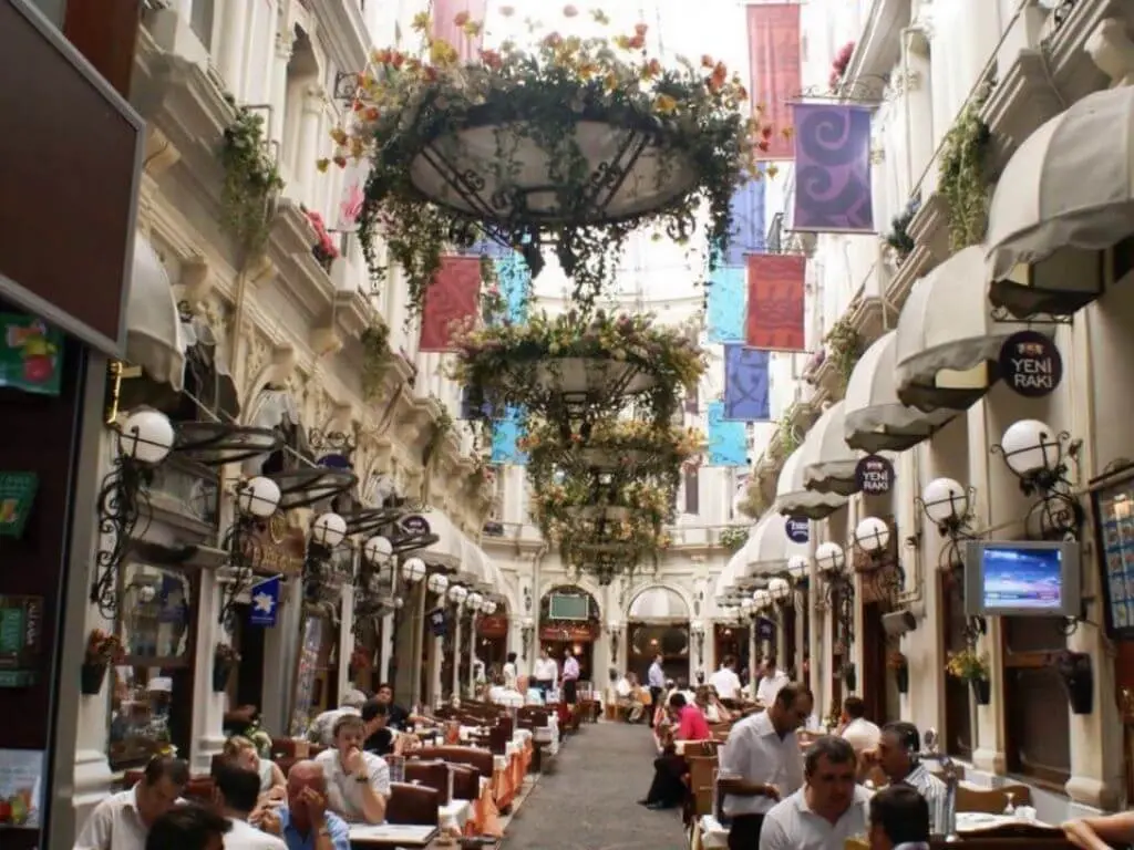 Beyoglu Night Food Tour – A Culinary Adventure in Istanbul