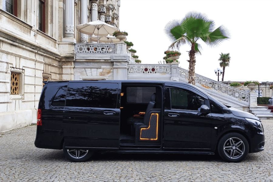 Istanbul Private Luxury Van + Guide Tour